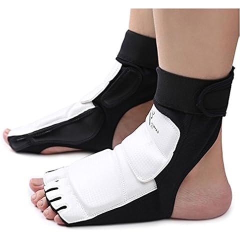 CTHOPER Taekwondo Foot Protector Leather Karate Boxing Sparring Gear Foot Guard Protective Foot Gear for Men Women Kids Kung Fu Training MMA Fight Punch Bag Cover