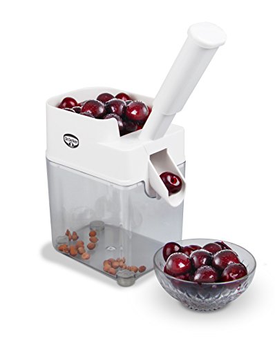 Foto von Dr. Oetker Kirschentkerner-Automat, entkernt Kirschen kuchen - einfach zu machen, Klinge aus rostefreiem Edelstahl, hohe Standfestigkeit durch 4 rutschfeste Gummifüße, (Farbe: weiß), Menge: 1 Stück
