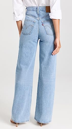 Levi's Women's Ribcage Wide Leg3