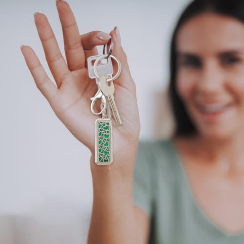 SUPERFINDINGS 2Styles Essential Oil Diffuser Necklace Keychain Stainless Steel Aromatherapy Rectangle Pendant with 20Pcs Perfume Pads Alloy Oil Diffuser Keychain for Christmas Birthday Gifts