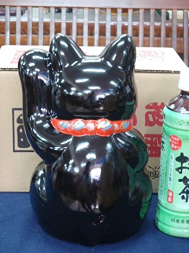 布団付♪新品！高さ26cm♪常滑焼 招き猫 黒猫 厄除け 貯金箱　/特大白あり Amazon.co.jp: 布団付き！高さ26cm国産 常滑焼 招き猫 黒猫 厄除け