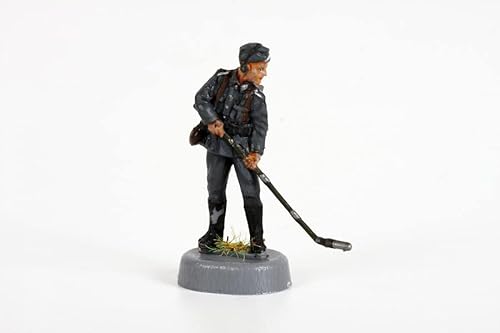 Zvezda Models 1/72 German Sturmpioniere (8 Figures With Equipment) #TOP4