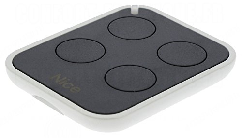 Telecomando Nice ON4E Era-One, 4 pulsanti, per il pilotaggio di tutti i tipi di cancelli motorizzati e porte di garage Nice, 4 pulsanti, frequenza 433.920 Mhz, batteria CR2032. Dimensioni: 45 x 56 x 11 mm. Rolling code. Questo telecomando può sostituire tutti i telecomandi del tipo Flor-S/Flore.