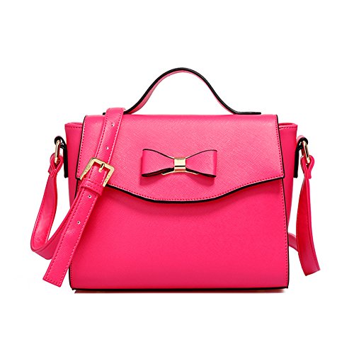 Sac à main en diagonale résolvant le manque de rangement avec style