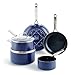Blue Diamond Batterie de Cuisine avec Revêtement Antiadhésif en Renforcé avec des Diamants, Set de 7 Poêles et Casseroles, Avec Poêle à Frire Sauteuse, Sans PFAS, Induction, Lave-Vaisselle, Four, Bleu