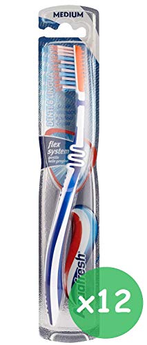 12 x AQUAFRESH tandenborstel & tong Flex Medium