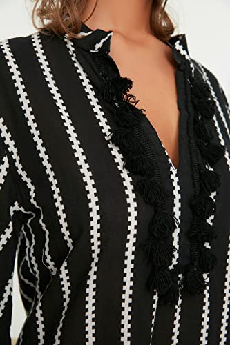 Kimono Trendyol à rayures et pompons amples pour un style fluide - 4