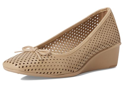 Anne Klein Women's Winslet Pump2