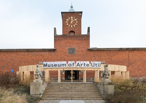 Epis. 385- Useful Art explodes what your sense of Art with a capital "A" is and can be, with John Byrne, author of "Useful Art- How Activist Artists Can Change the World"