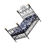 Meubles de lit de poupée - soignés et mini. il est très facile et pratique pour les enfants de l'utiliser et de s'amuser.