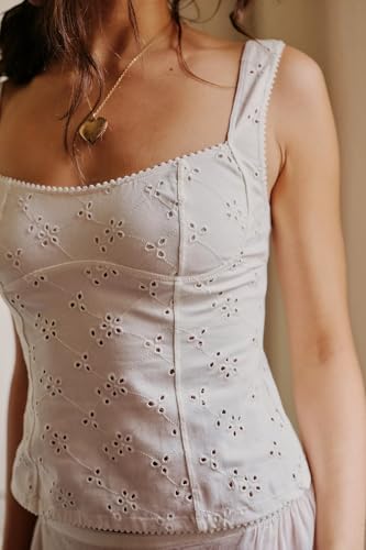 Women Summer Eyelet Cami Tops Y2k Sleeveless Scoop Neck Tank Top Wide Strap Slim Fit Going Out Crop Tops3