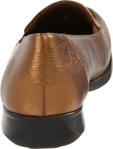 Image of Trotters Women's Jenn Loafer