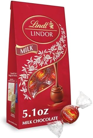 Amazon.com : Lindt LINDOR Milk Chocolate Candy Truffles, Milk Chocolate with Smooth, Melting Truffle Center, 5.1 oz. Bag : Everything Else