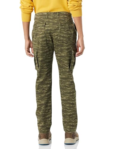 Image of Amazon Essentials Men's Straight-Fit Breathable Stretch Cargo Pants (Available in Big & Tall)