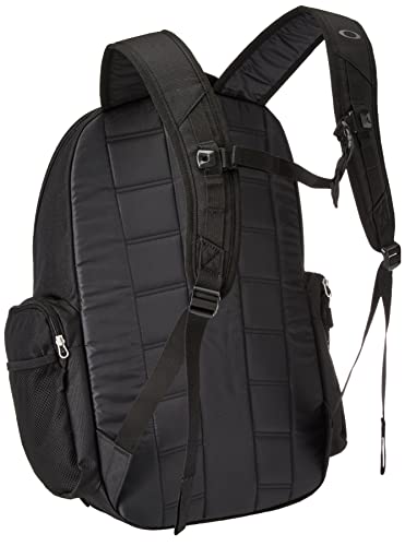 Oakley Blade 30L Backpack, Blackout - image 2