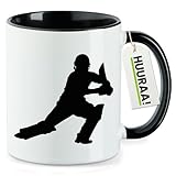 Huuraa Kaffeetasse Cricket Silhouette Geschenk 330ml Schwarz Cricket Präsent