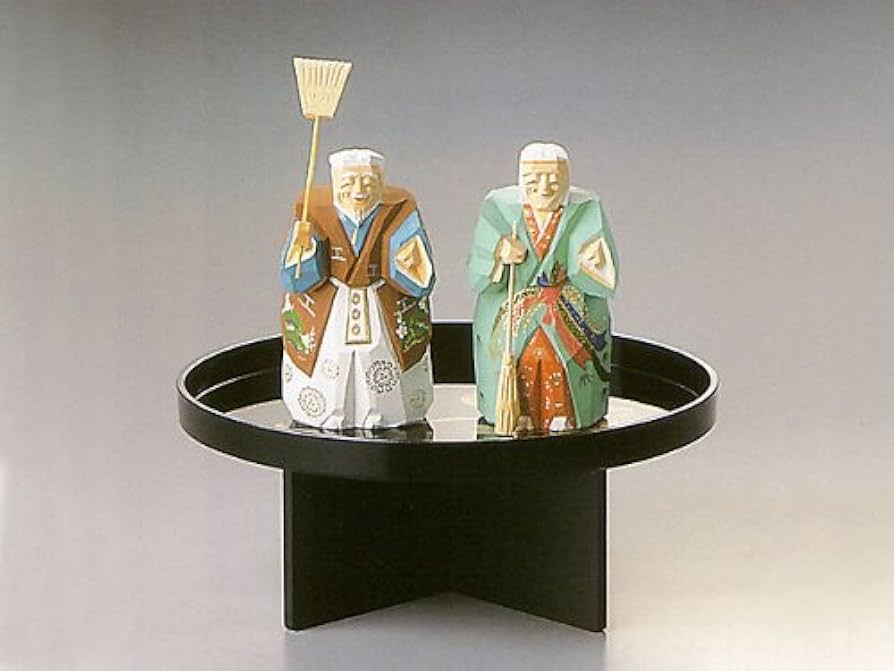 木彫　人形　2体 Amazon.co.jp: アイヌ 木彫り人形 2体セット : おもちゃ