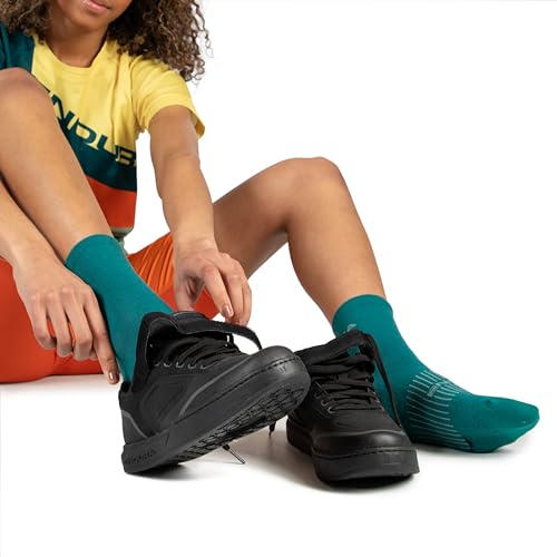 Endura Women's Coolmax Triple Pack Cycling Socks4