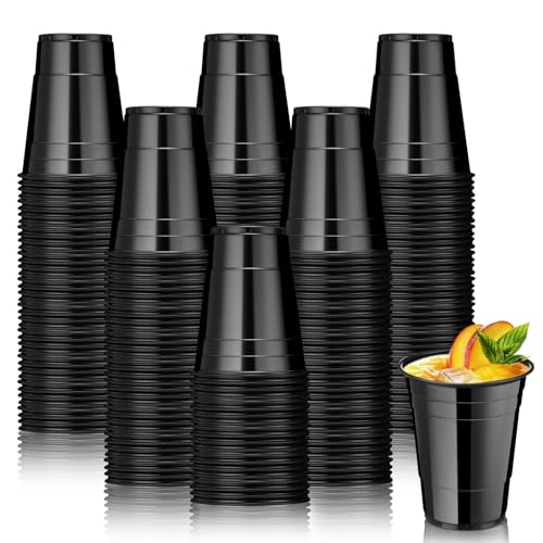 Lounsweer 100 Pack 16 Ounce Graduation Plastic Cups Party Supplies Cups Disposable Cups Water Cups for Graduation Drinks Soda Barbecues Picnics(Black)