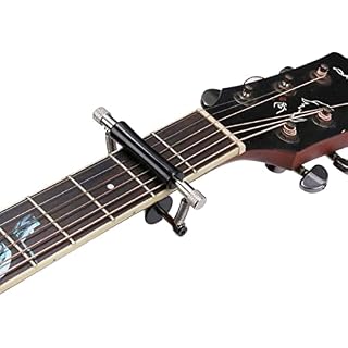 JM FOREST Capo en métal réglable pour guitare acoustique et espagnole pour ukulélé Noir - Les Beatles, Paul McCartney, John Lennon, RIngo Starr, George Harrison JM FOREST Capo en métal réglable pour guitare acoustique et espagnole pour ukulélé Noir – Image 4