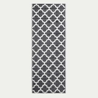 HOMESCAPES Luxury Runner Outdoor Rugs for Garden Patio Waterproof 100% Recycled Plastic Mat Carpet 75 x 200cm Reversible White & Black Geometric Rug Nola, Indoor/Outside & Portable, Seamless