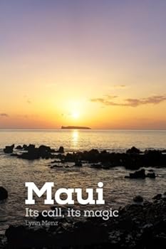 Paperback Maui: Its call, its magic Book