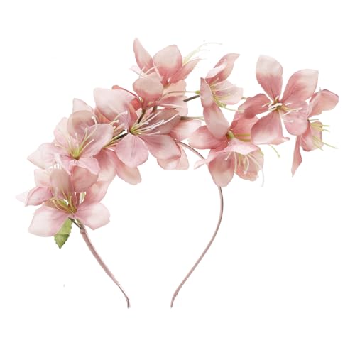 Costume de mariage et chapeau derby avec ce bibi floral unique