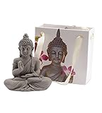 Größe: ca. 3 x 5 x 5,5 cm / Inhalt: 1 Buddha Figur in kleiner Geschenktasche