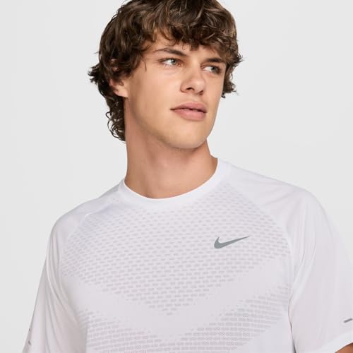 Nike Stride Camiseta De Running De Manga Corta Dri-Fit ADV - Hombre, White/Reflective Silv, HV5203-100, M