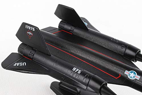 Daron Worldwide Trading Sr-71 Blackbird Metal Vehicle (1:200 Scale), Black #TOP2
