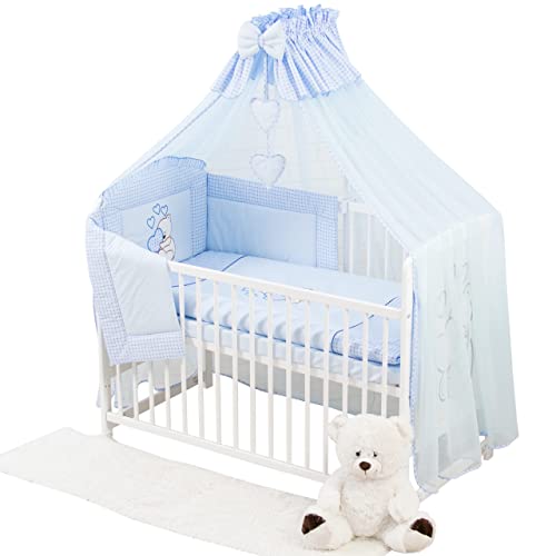 Bello24 - Parure de lit pour bébé 10 pièces en 100 % coton brodé avec un ours en peluche et un cœur avec moustiquaire dans des couleurs fantastiques (bleu, 60 x 120 cm) Cover