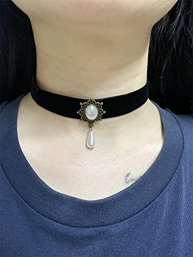 Vintage Black Velvet Choker Necklace for Women Gothic Victorian Crystal Charms Adjustable Chain Necklaces Retro Boho Dress Accessories Punk 80s 90s Christmas Halloween Cosplay Party Jewelry (Shell Pearl Drop)3