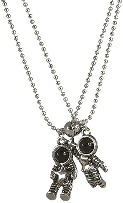 Spotlight 2Pcs Stainless Steel Mutual Attraction Magnet Couple Necklace | Matching Pendant Locket for Lovers | Astronaut Heart Shape Magnet Chain for His and Her (2 pcs in 1 set) (B0B1348J7G) Amazon Price History, Amazon Price Tracker
