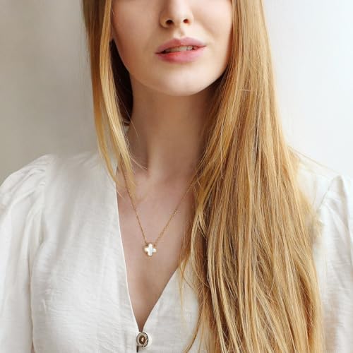 NAWU 18K Gold Clover Pendant Necklace for Women Lucky Four Leaf Clover Necklace Set Fashion Jewelry Gifts for Women3