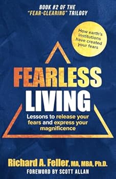 Paperback FEARLESS LIVING: Lessons to release your fears and express your magnificence Book