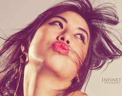 Lili Tran Slays It As Dungeon Master In A Game Of D&D Titelbild