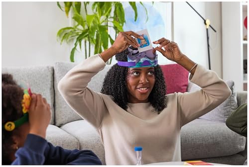 Devine Tête Classique - Jeu de Société Famille - Bandeaux et Devinettes - Devinez L’Illustration De La Carte Qui Est sur Votre Tête - Jeu De Cartes - Version Française - Jouet Enfant 6 Ans et +