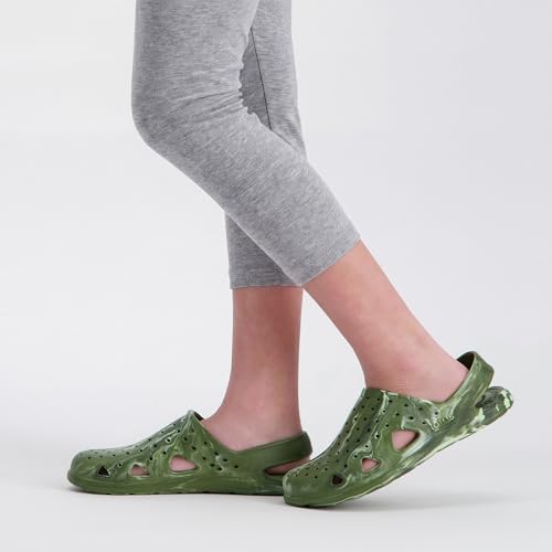 Image of Totes Kids' Everywear Lightweight Waterproof Contoured Splash and Play Clog Sandals with Strap