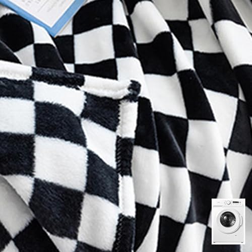 Couverture à carreaux et flanelle léopard pour vos soirées cocooning