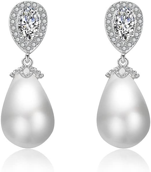 Elegant 14k Gold Freshwater Pearl & Moissanite Earrings - A Stunning Jewelry Gift for Her