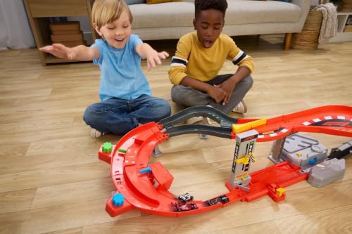 Hot Wheels Racing Formula 1® Downhill Circuit Set (Teams May Vary) - image 2