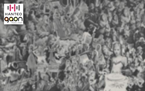 Blackpink RosÃ© - RosÃ© First Single Album - R - [Pre Order] CD+Photobook+Double Sided Folded Poster+Others with Tracking, Extra Decorative Stickers, Photocards