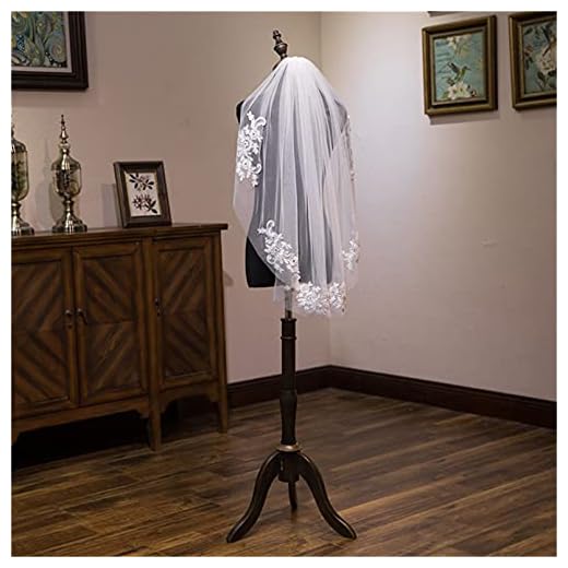 Glasborr kort bröllop brud slöja elegant spets applique kant mjuk enkel tulle med kam brud bröllop kapell slöja charmig huvudbonad för brud kvinnor damer,White,90 cm*150cm
