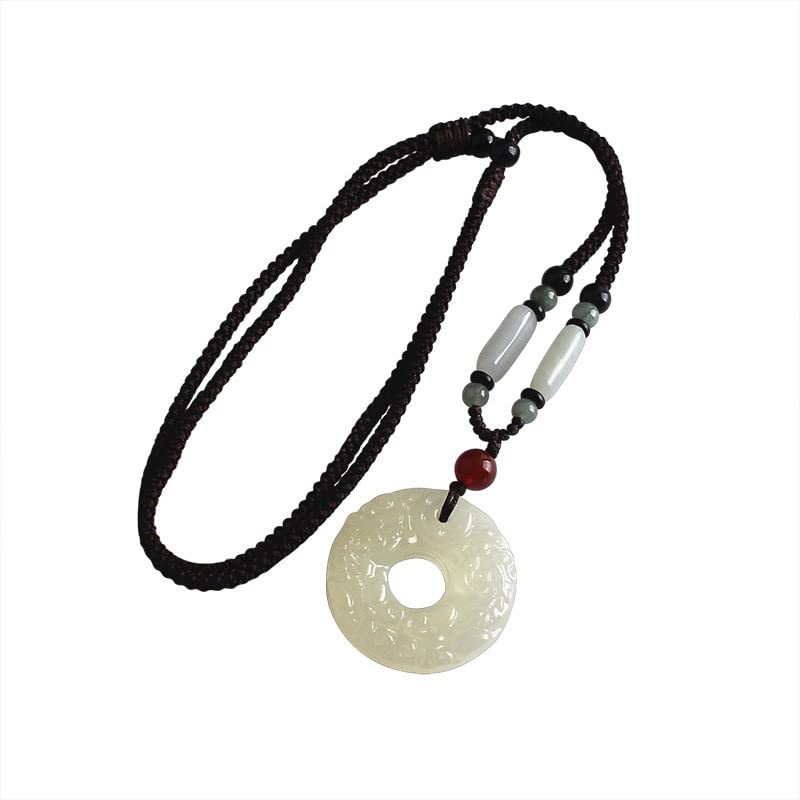 Collier pendentif en jade pour sublimer vos tenues bohèmes et décontractées