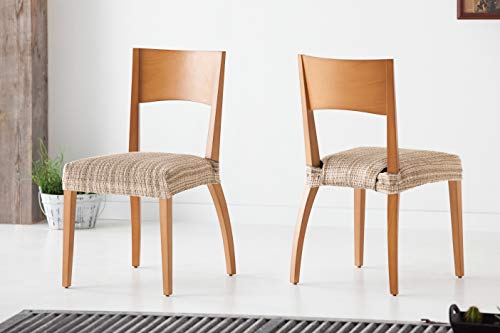Funda elástica de sillón orejero beige y fundas de asiento de silla 6