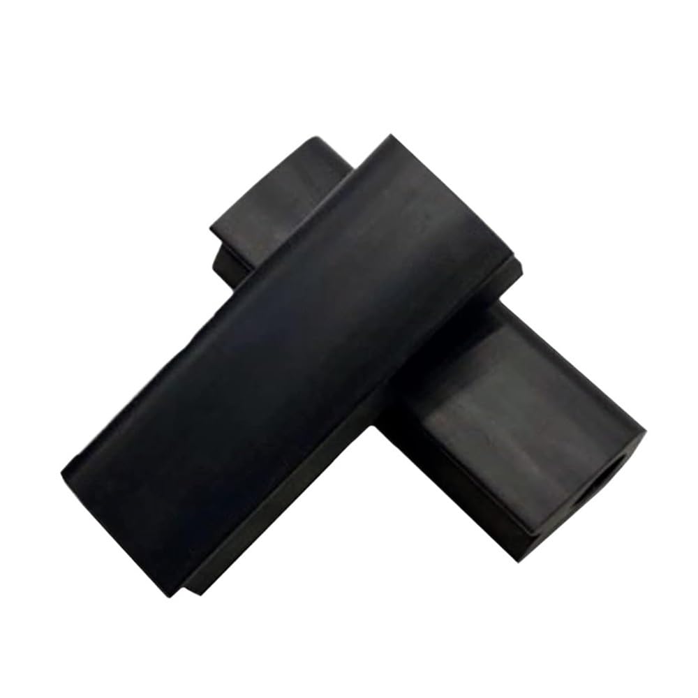 Protection de tableau arrière pour moteur de bateau lors du remorquage sur route