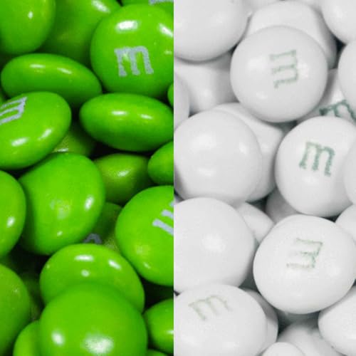 1.5 lbs Green & White Coated Milk Chocolate Bulk Candy - 750 Pieces