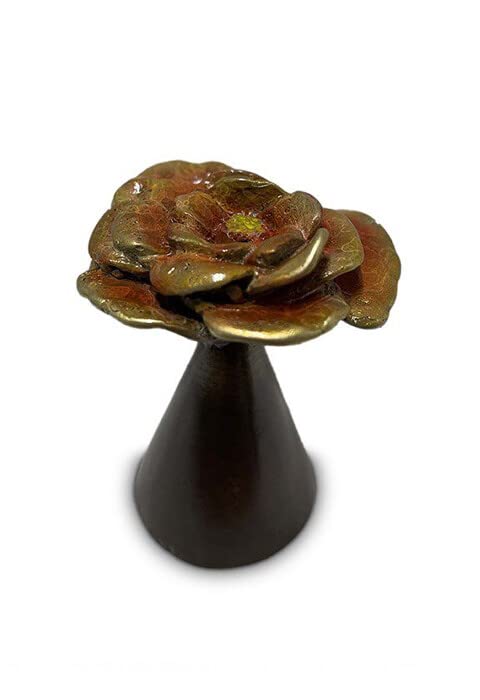 Mini-urne en bronze Fleur : une sculpture commémorative pour votre espace de vie