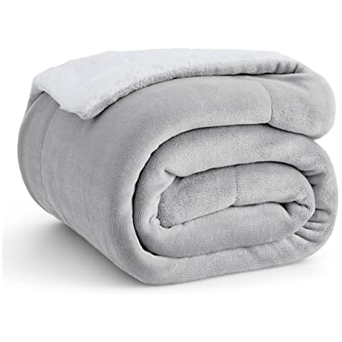 Bedsure Sherpa Fleece Throw Blanket - Soft and Warm Cover