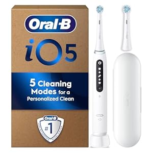 Oral-B iO5 Electric Toothbrushes for Adults, 2 Toothbrush Head & Travel Case, 5 Modes with Teeth Whitening, UK 2 Pin Plug, White